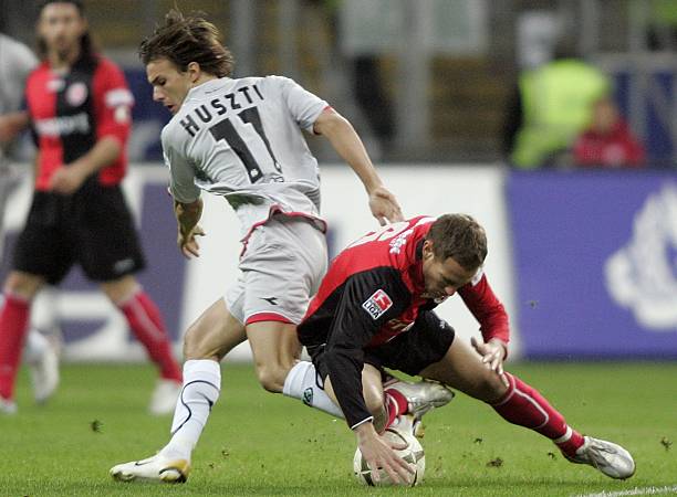 并创造了至 并创造了至